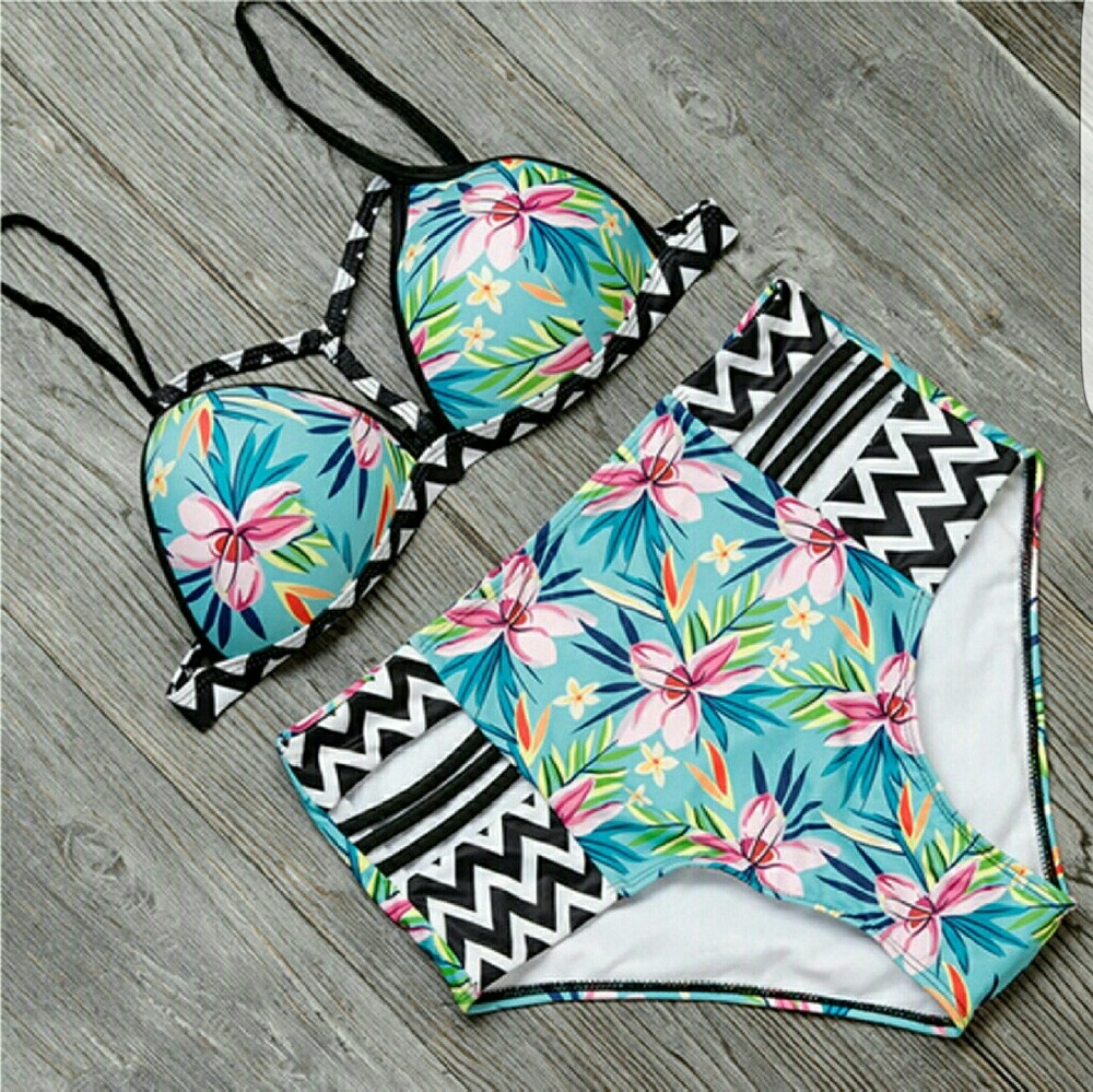 Floral Print Cutout Bikini